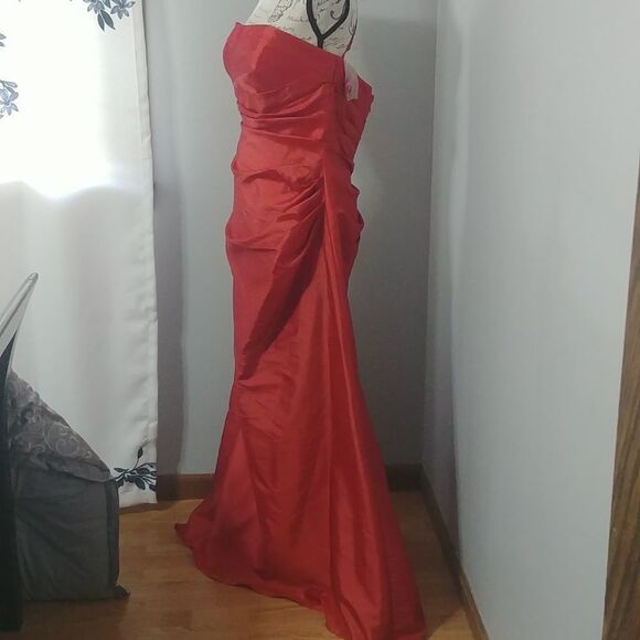 NWT Bella Formals VE-D135 16 Strapless Red Special Occasion/Prom dress - Picture 4 of 14